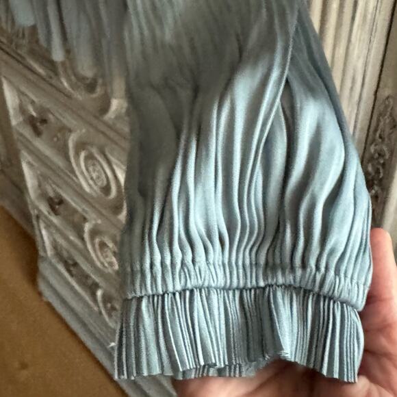 Reiss Blouse Sz 2 Satin Pleated Flowy V-neck Long Sleeve Teal Blue NWOT - Picture 5 of 8
